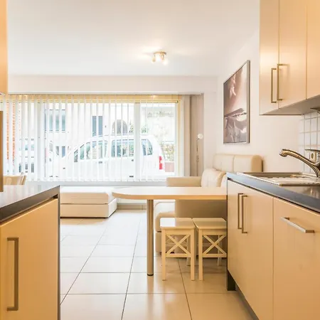 Spacious - Ground Floor Near Beach * Ostend
