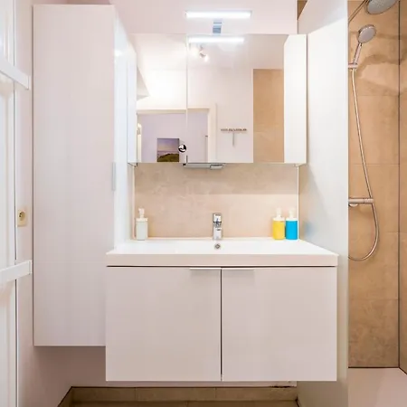 Spacious - Ground Floor Near Beach Ostend