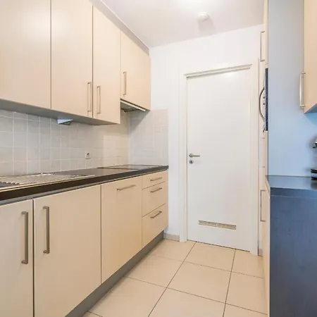 Apartment Spacious - Ground Floor Near Beach Ostend